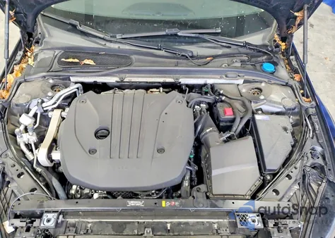 2025 Volvo V60 Cross Country Plus z USA, uszkodzony, nr VIN YV4L12WK4S2145206